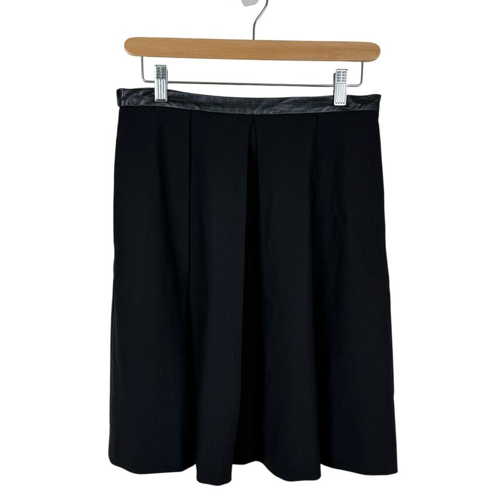 Elizabeth and James Wool Blend Pleated Skirt Leather Waist Size 8 Black